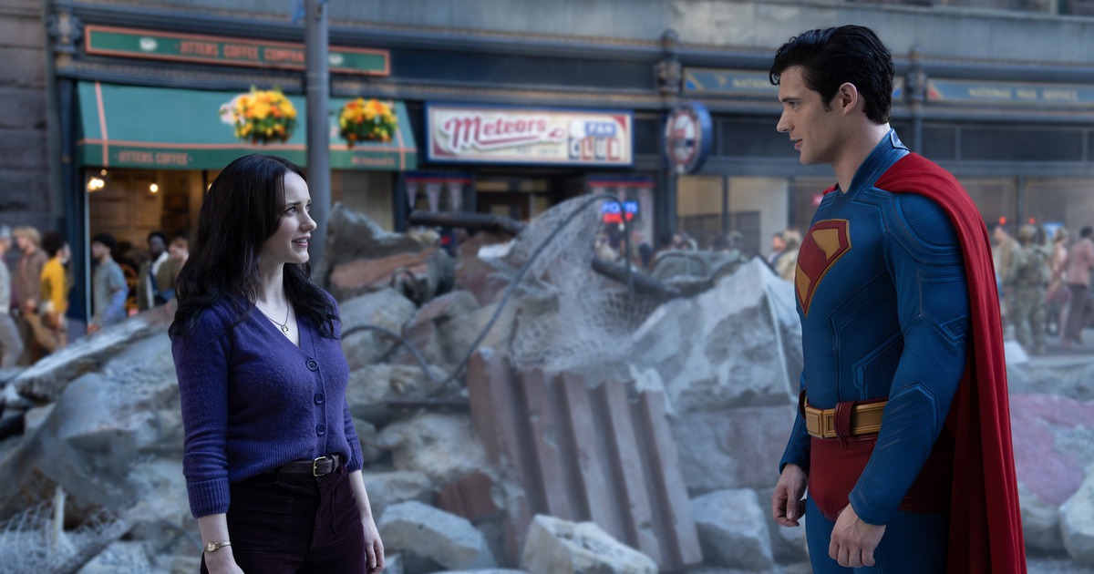 'Superman' của James Gunn giữ ngôi vương phòng vé Bắc Mỹ