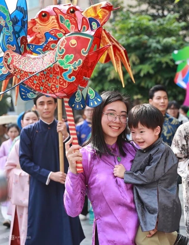 Cổ phục Việt trỗi dậy- Ảnh 4.