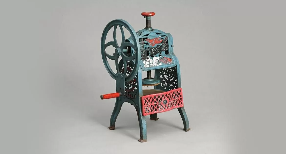 Một thiết bị bào đá từ những năm 1960 / Được cung cấp bởi Bảo tàng Dân gian Quốc gia Hàn Quốc