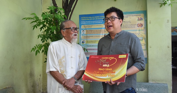 "Mai Vang Nhan Ai" ទស្សនា "តារាសម្តែងលំដាប់ទីមួយ" Huu Thanh និង "បិសាចស្រី" Bo Bo Hoang