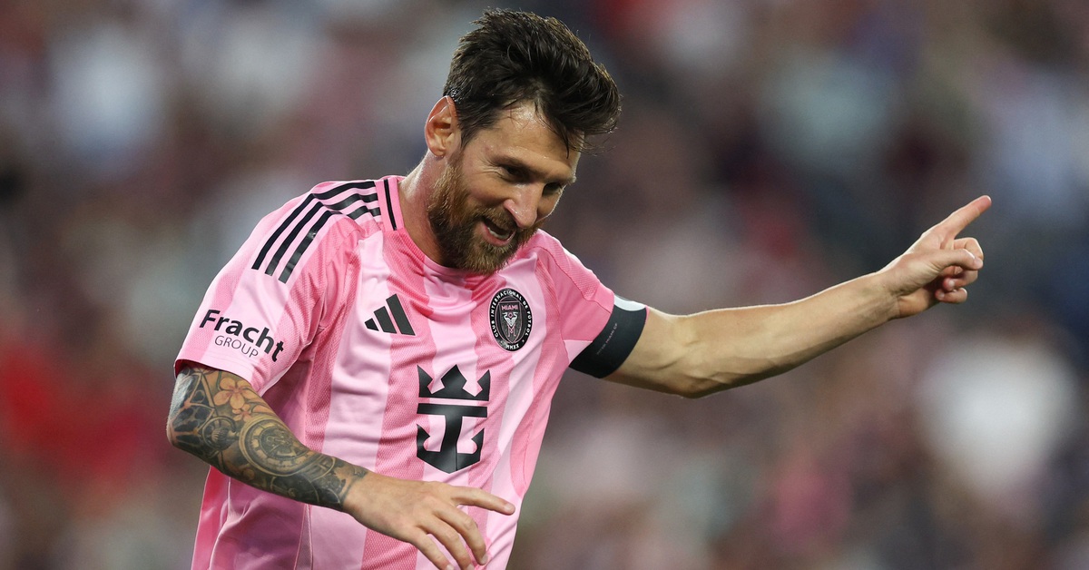 Ronaldo សរសើរ Messi "ល្អជាងកីឡាករបាល់ទាត់"