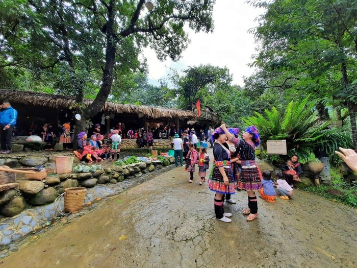 Lai Châu: Phát triển kinh tế nông thôn bền vững với mô hình du lịch cộng đồng tiêu chuẩn OCOP- Ảnh 2.