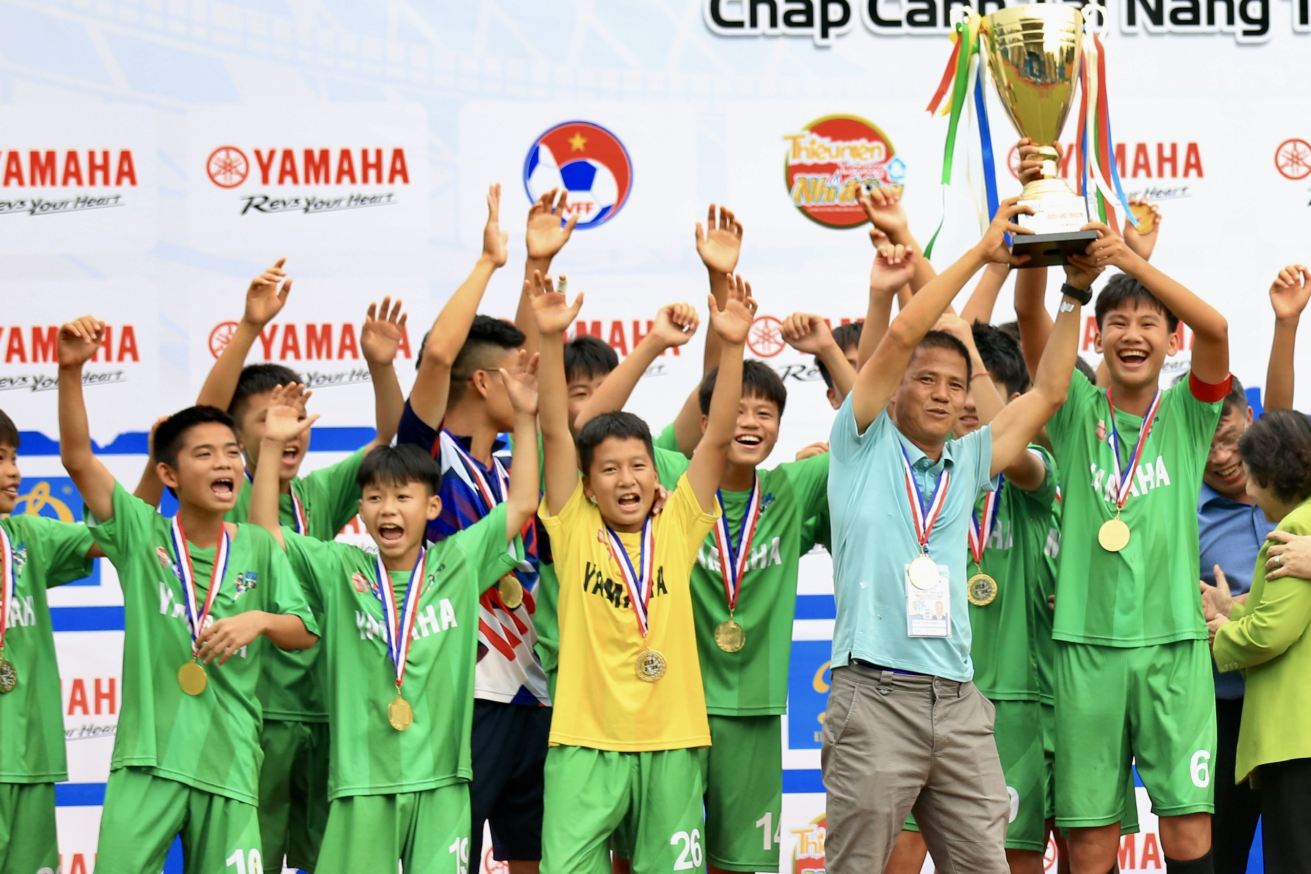 Thắng nghẹt thở SLNA, U.13 Nam Định lần đầu vô địch giải U.13 quốc gia- Ảnh 1.