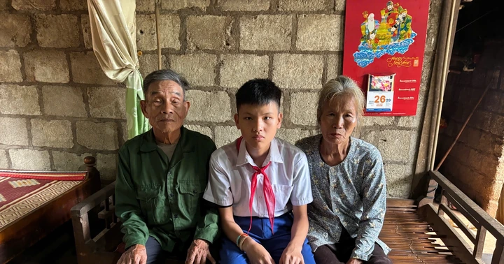Tương lai mịt mờ của cậu học sinh nghèo