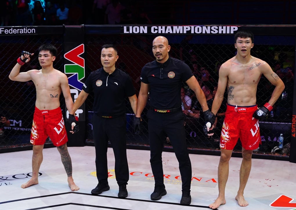 Võ sĩ Việt Nam đánh bại đối thủ Trung Quốc ở MMA Championship 24 - 3