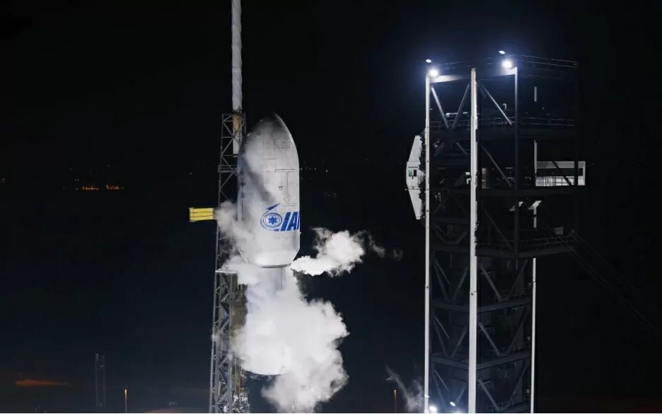 Vệ tinh liên lạc Dror-1 trước khi được SpaceX phóng vào ngày 13 tháng 7 năm 2025 (Ảnh chụp màn hình/SpaceX)
