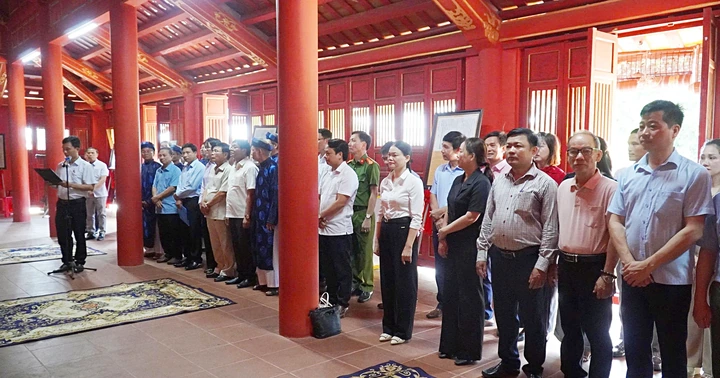 Xã Cam Lộ: Kỷ niệm 140 năm ngày Vua Hàm Nghi ban Chiếu Cần Vương