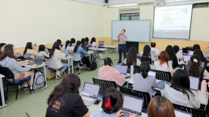 Giờ học của sinh viên Trường Đại học Khoa học xã hội và Nhân văn.