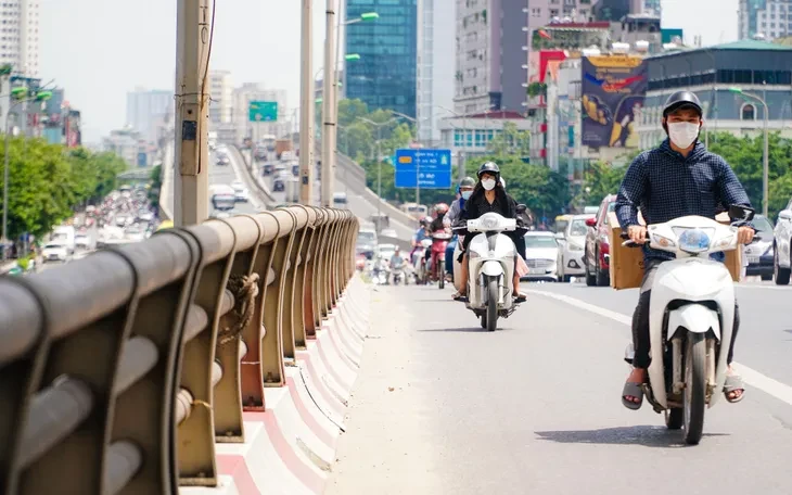 Thanh Hóa: Nắng nóng kéo dài trong 3 ngày tới, chiều tối có mưa dông bất ngờ