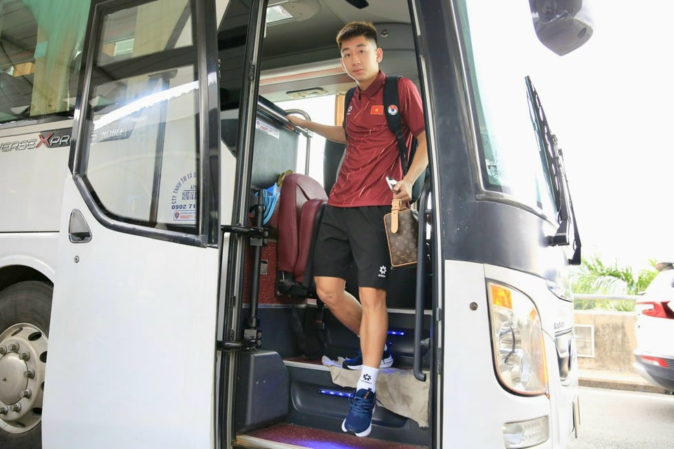 U.23 Việt Nam lên đường dự giải U.23 Đông Nam Á: Quyết mang cúp trở về- Ảnh 9.