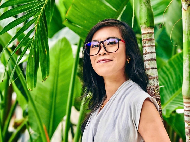 Nơi vết thương ánh sáng rọi vào - Ảnh 1.