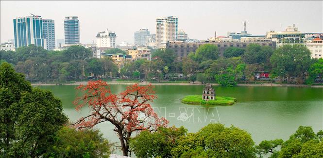 Hà Nội tăng tốc kích cầu du lịch: Mùa vàng bứt phá - Ảnh 1.