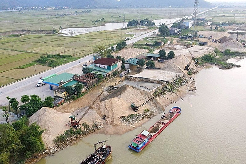 Loạt công trình xây dựng trái phép tại vị trí đóng cửa mỏ, phục hồi môi trường với tên gọi “Cực lạc viên” do Công ty CP Tập đoàn công nghiệp VN1 thực hiện.