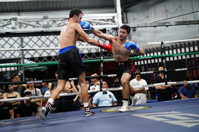 Những màn so găng nảy lửa ở sự kiện quyền anh Matrix Boxing Championship - Ảnh 2.