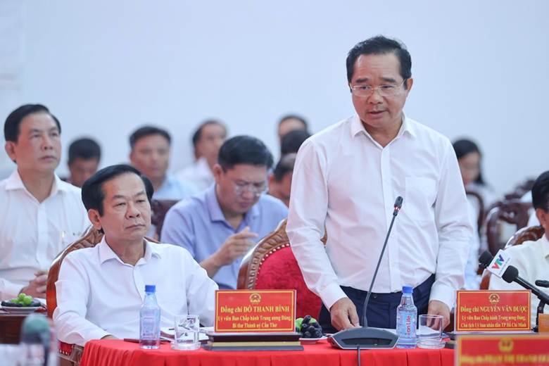 
Chủ tịch UBND TPHCM Nguyễn Văn Được phát biểu tại hội nghị - Ảnh: VGP/Nhật Bắc