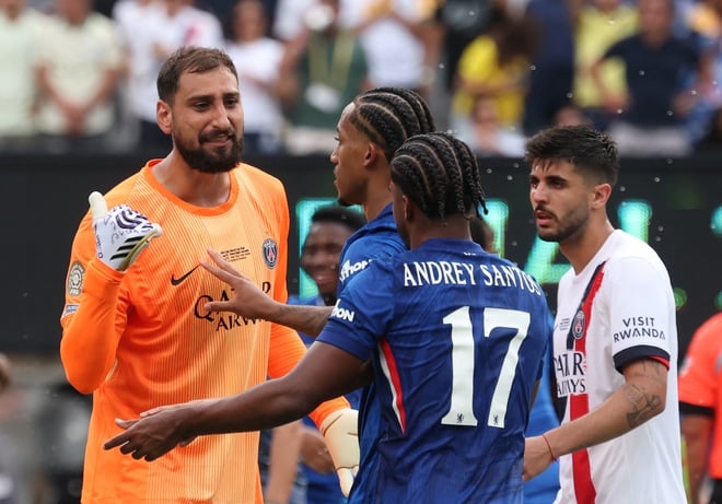 PSG thua đau chung kết, HLV Enrique tát vào mặt tiền đạo Chelsea: Chuyện gì đã xảy ra?- Ảnh 2.