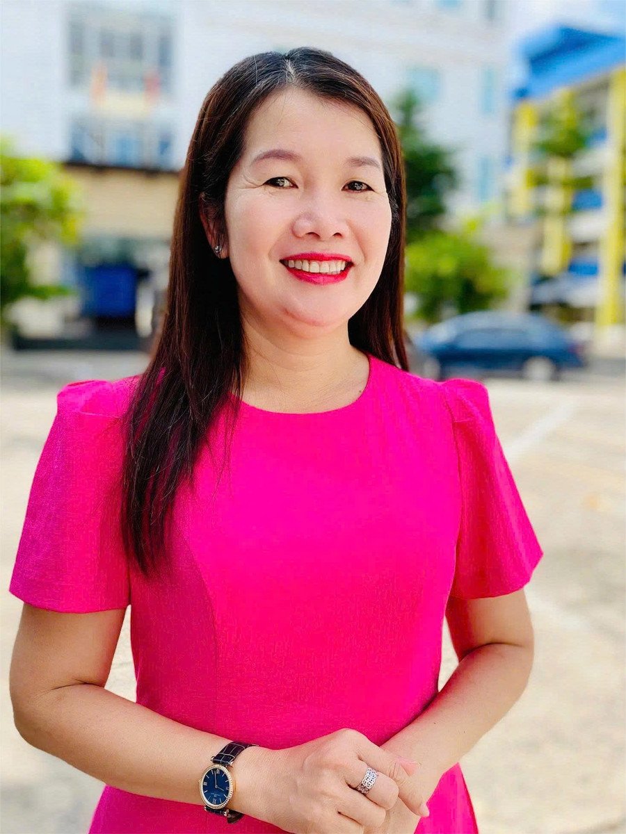 ths-nguyen-thi-kim-phung-ufm.jpg