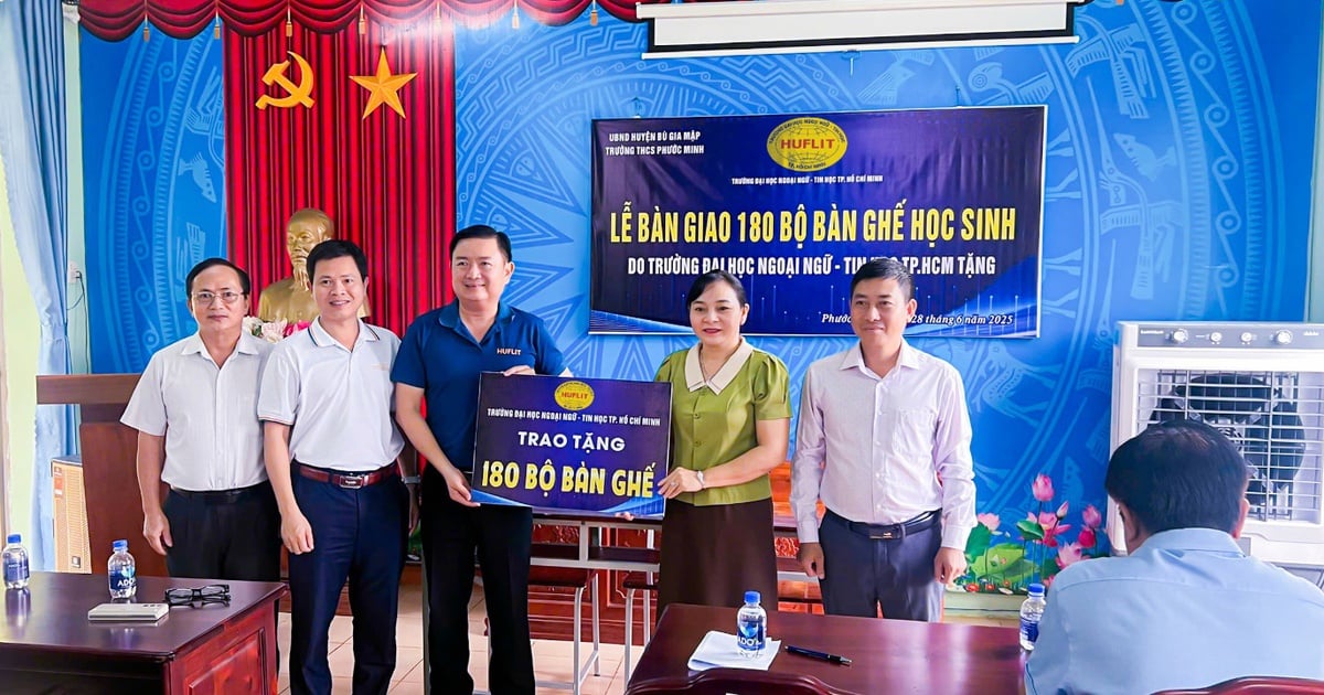HUFLIT tiếp thêm động lực đến trường cho học sinh vùng sâu