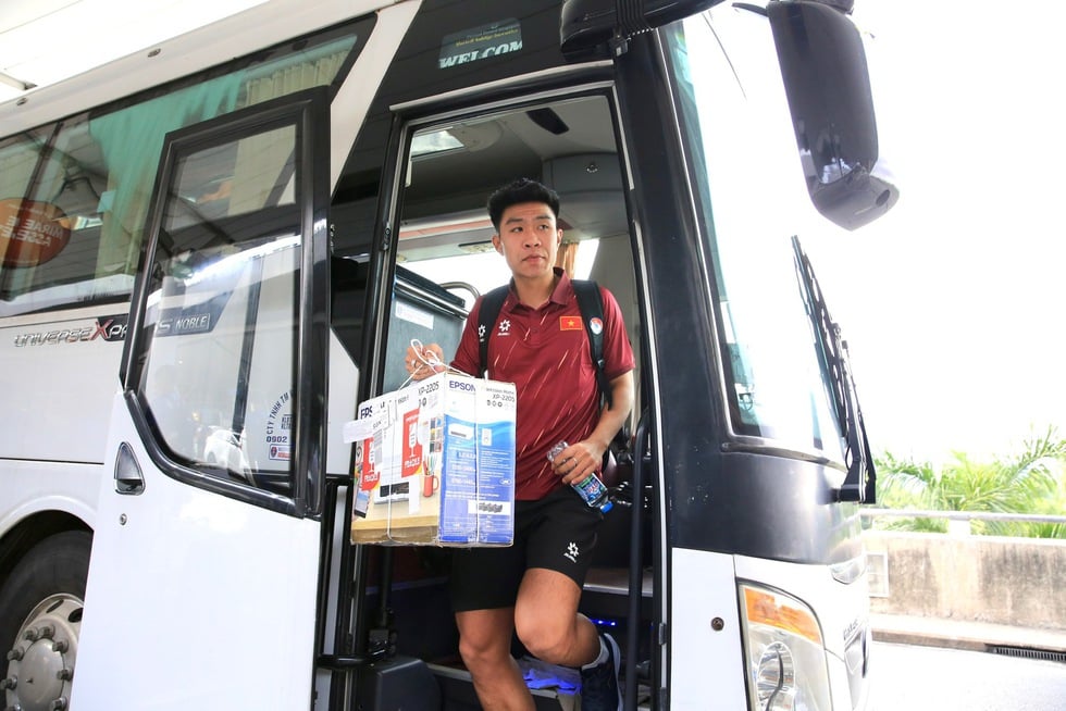 U.23 Việt Nam lên đường dự giải U.23 Đông Nam Á: Quyết mang cúp trở về- Ảnh 6.
