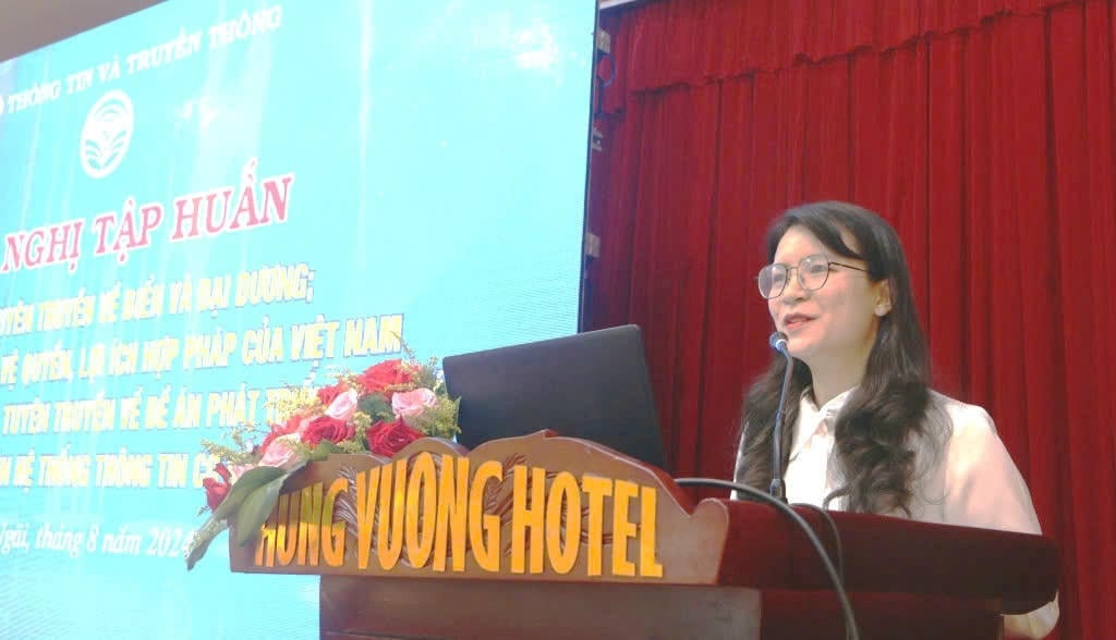 tap-huan-thong-tin-tuyen-truyen-ve-bao-ve-quyen-loi-ich-cua-viet-nam-tren-bien-3.jpg