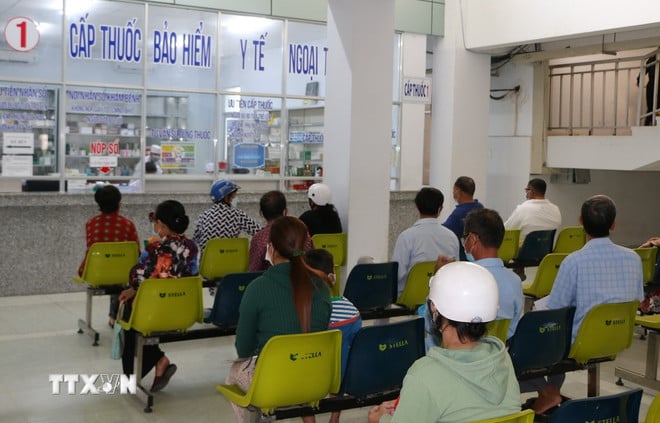ttxvn-cap-thuoc-bao-hiem-y-te-6063073.jpg