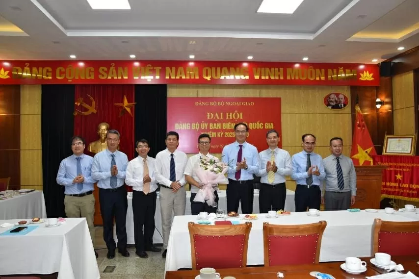Khơi dậy niềm tin mới, khí thế mới trong lãnh đạo, chỉ đạo công tác về biên giới, lãnh thổ