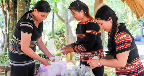 Tạo nên thay đổi từ chiếc điện thoại thông minh cho chị em khởi nghiệp