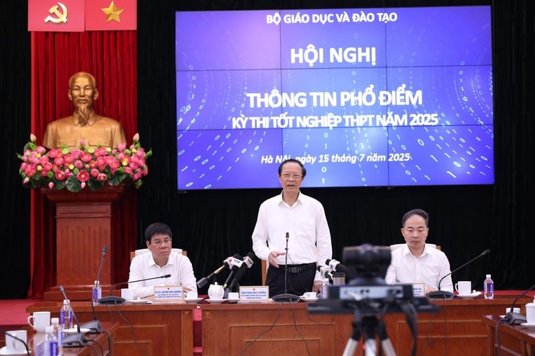 Kỳ thi tốt nghiệp THPT 2025: Thành công trong đổi mới, hướng tới 'học thật, thi thật, kết quả thật'- Ảnh 3.