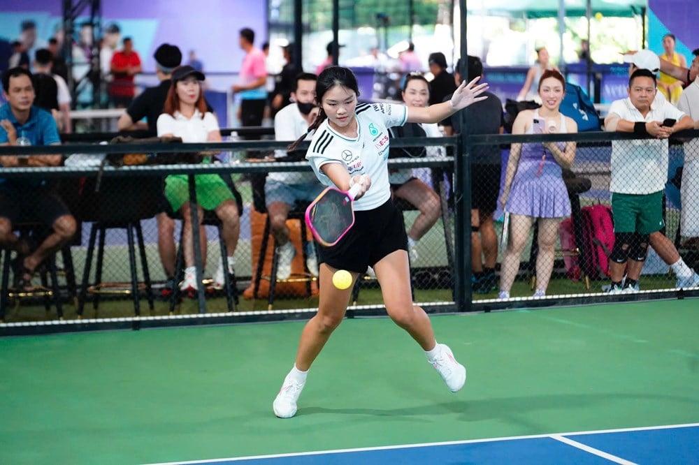 កីឡាករវាយកូនបាល់ Jolie Lam បានឈ្នះជើងឯក Asian Open Junior Pickleball Championship ឆ្នាំ 2025 - រូបថត 1