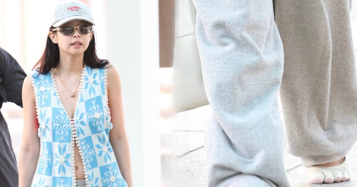 Jennie gây tranh cãi vì mang dép “5 ngón” như đi chân trần tại sân bay