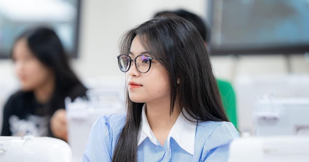 សាកលវិទ្យាល័យដំបូងគេនៅភាគខាងត្បូងបានប្រកាសជាផ្លូវការនូវពិន្ទុជាន់ពីពិន្ទុបញ្ចប់ការសិក្សា
