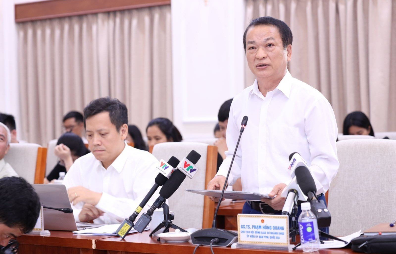 15-7-gs-hong-quang-9907.jpg