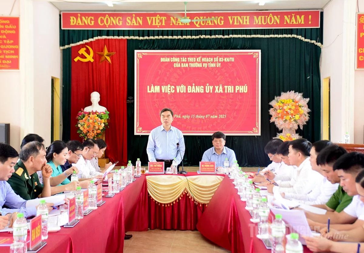 គណៈប្រតិភូបានធ្វើការជាមួយគណៈកម្មាធិការបក្សឃុំ Tri Phu។