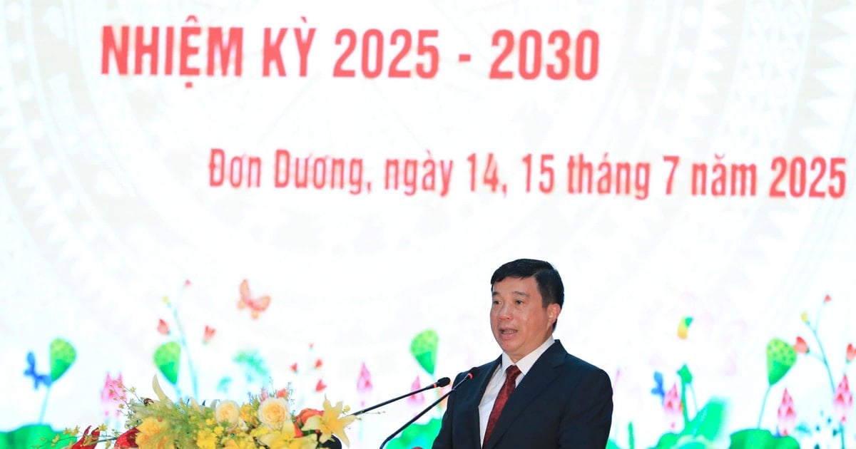 លេខាបក្សខេត្ត Lam Dong៖ កំណត់ភារកិច្ចសំខាន់ៗ និងជាក់លាក់ ដើម្បីអនុវត្តដំណោះស្រាយសមាជប្រកបដោយជោគជ័យ