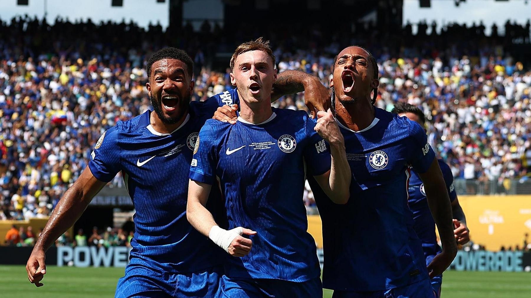 FIFA Club World Cup: Chức vô địch kỳ lạ, sự sụp đổ khó tin - 13