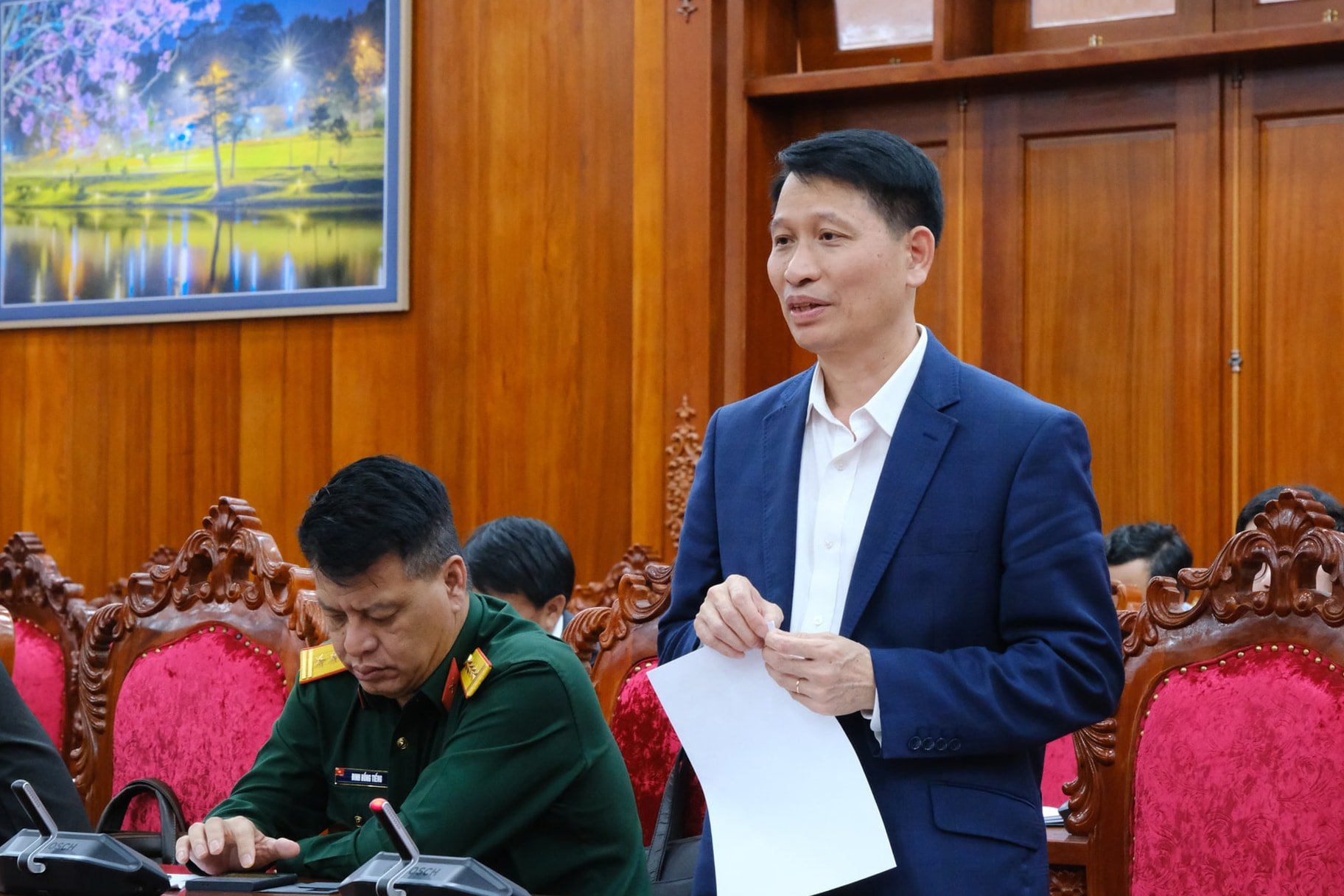 dong-chi-bui-huy-thanh-giam-doc-so-dan-toc-va-ton-giao-gop-y-du-thao(1).jpg