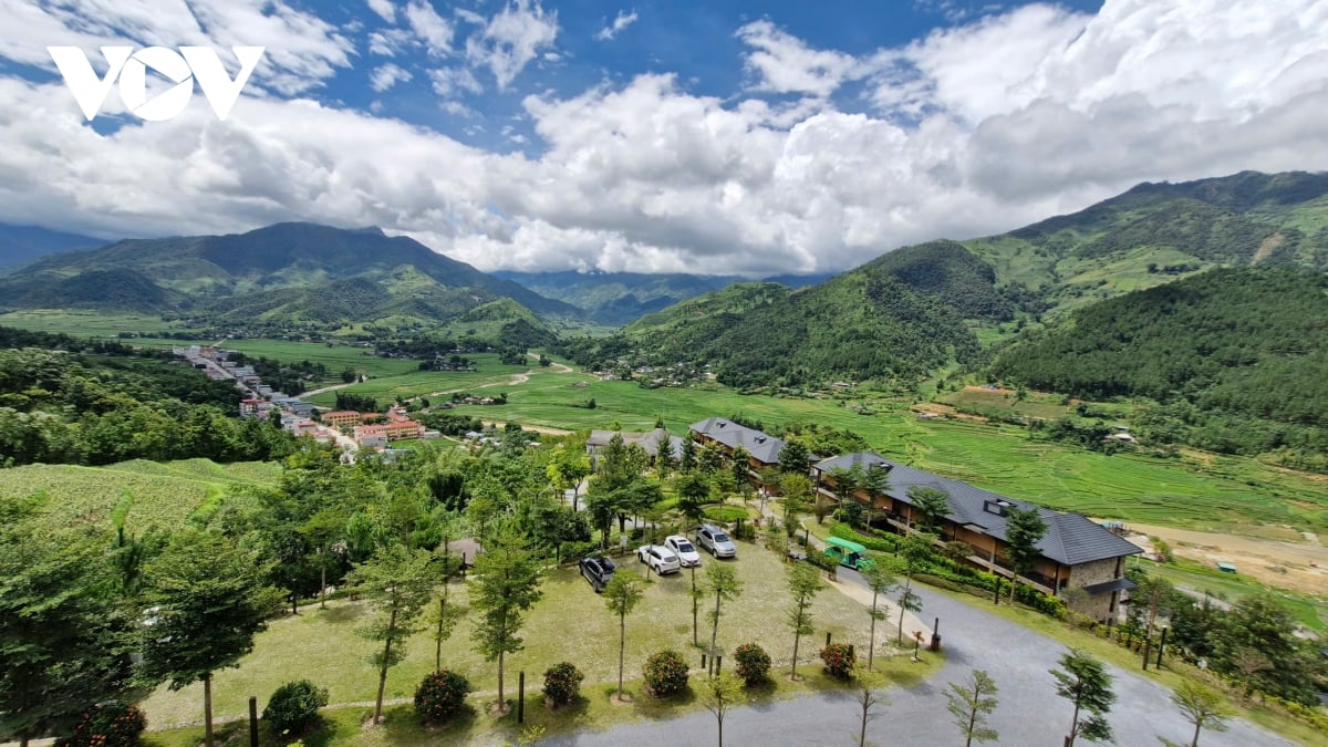 Chuyển đổi số - đòn bẩy hiệu quả cho du lịch vùng cao Lào Cai - Ảnh 2.