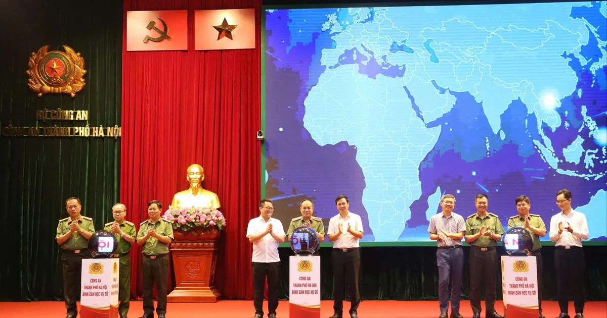 ប៉ូលីសទីក្រុងហាណូយ បង្កើនសមត្ថភាពឌីជីថលសម្រាប់មន្រ្តី និងទាហាន