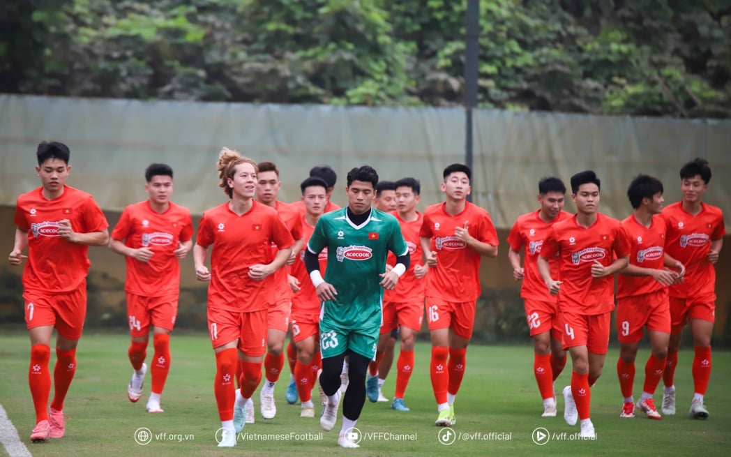 ប្រកាស​បញ្ជី​ឈ្មោះ​ក្រុម U23 វៀតណាម ចូល​រួម​ប្រកួត​ជើងឯក U23 អាស៊ីអាគ្នេយ៍ ឆ្នាំ​២០២៥