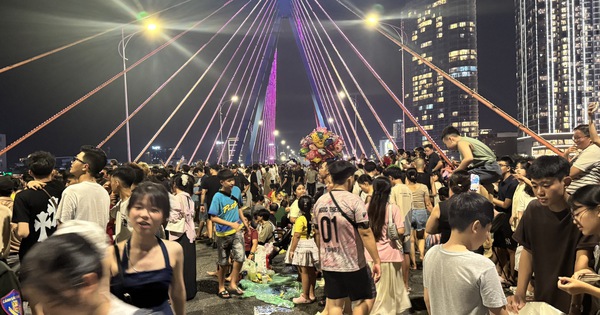 ចំណូលពីទេសចរណ៍ Da Nang កើនឡើងបន្ទាប់ពីពិធីបុណ្យកាំជ្រួច DIFF 2025