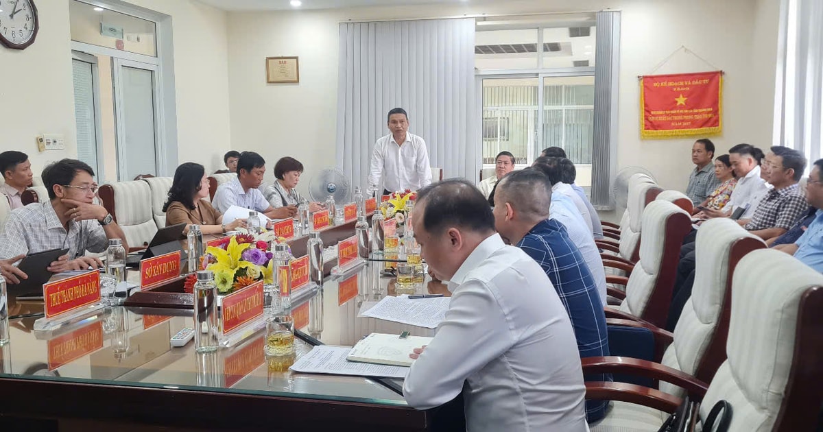 Lãnh đạo UBND thành phố Đà Nẵng làm việc và kiểm tra thực tế một số dự án trong Khu kinh tế mở Chu Lai