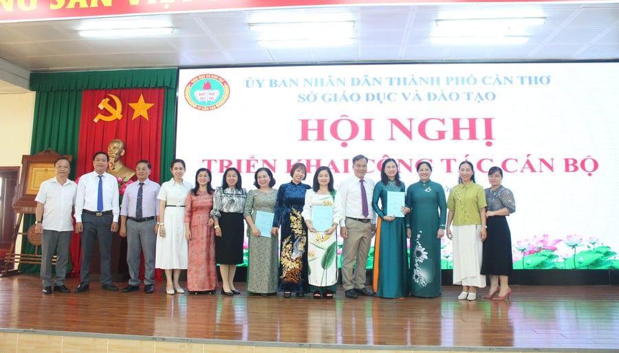 so-gd-can-tho-trao-qd-7.jpg