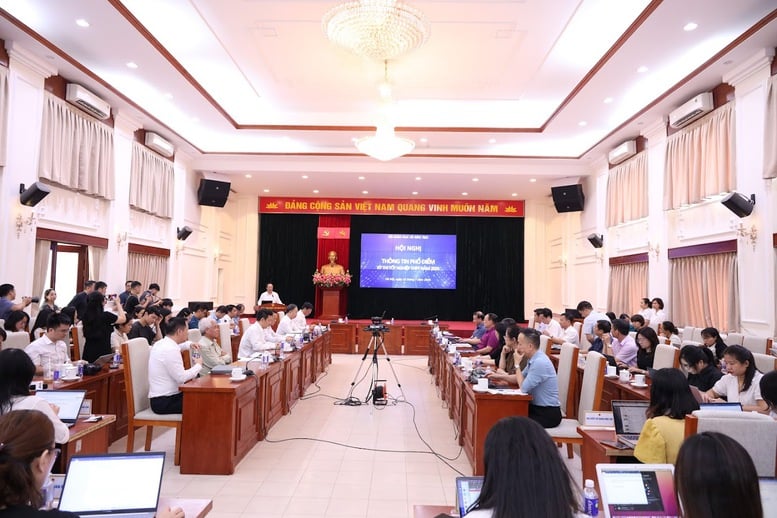 Kỳ thi tốt nghiệp THPT 2025: Thành công trong đổi mới, hướng tới 'học thật, thi thật, kết quả thật'- Ảnh 1.