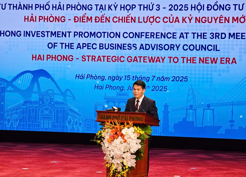Mr. Le Ngoc Chau, Chairman of Hai Phong City People's Committee delivered the closing speech at the conference.
