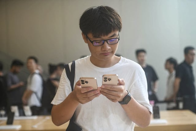 Lý do bất ngờ khiến Apple và Samsung không tăng dung lượng pin smartphone - Ảnh 1.