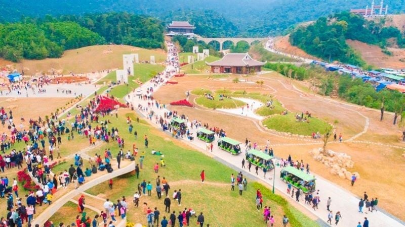 Lễ hội Tây Yên Tử được tổ chức hằng năm.
