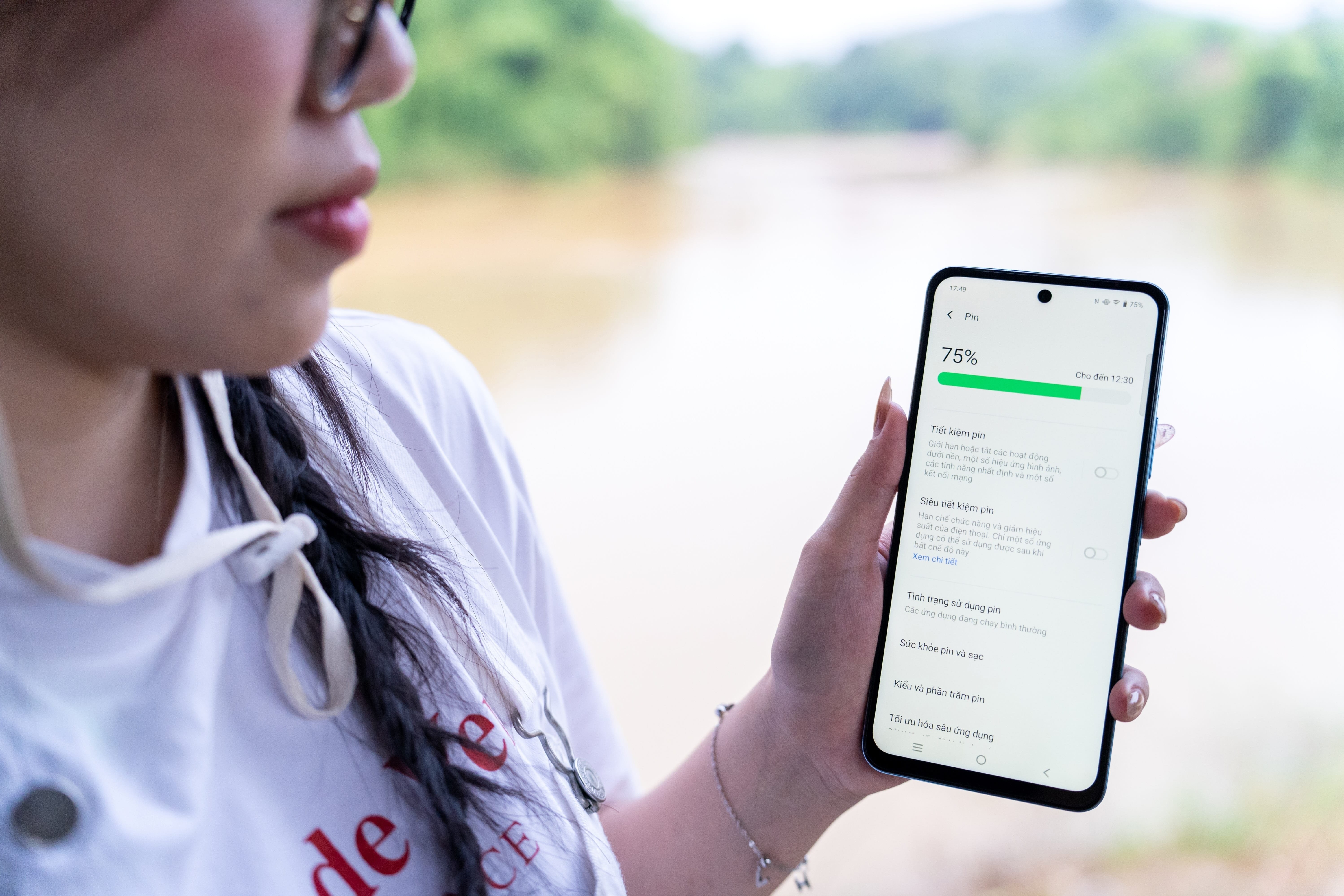 Dien thoai vivo anh 4