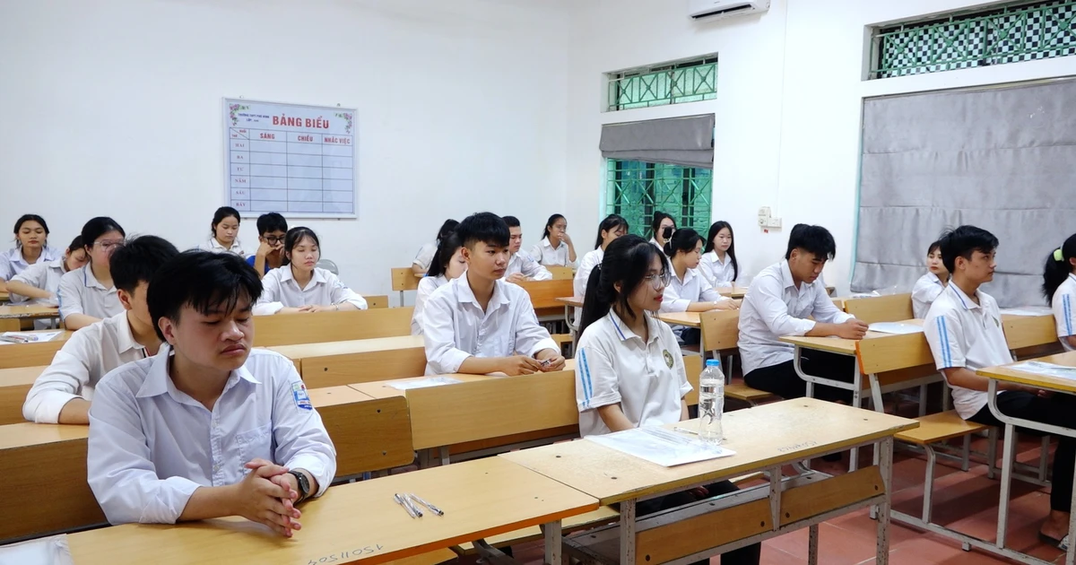 ភូថូ នាំ​មុខ​ប្រទេស​ក្នុង​ការ​ប្រឡង​សញ្ញាបត្រ​មធ្យម​សិក្សា​ទុតិយភូមិ​១០​ពិន្ទុ។