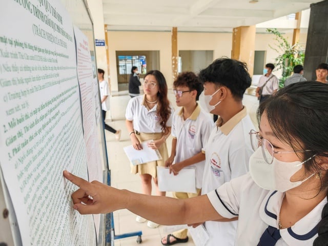 Công bố điểm thi tốt nghiệp THPT 2025 theo tỉnh, thành mới - Ảnh 2.