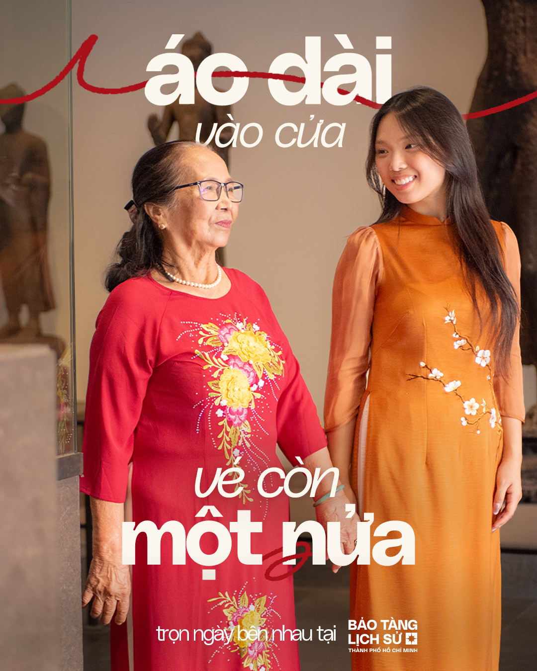 ÁO DÀI VÀO CỬA, VÉ CÒN MỘT NỬA